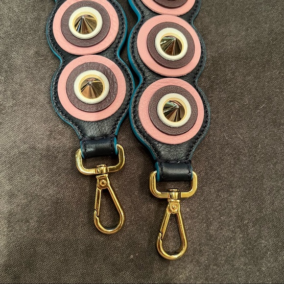 Fendi bag strap - Picture 5 of 5